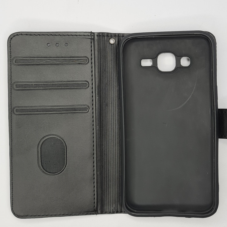 نمای داخل کیف